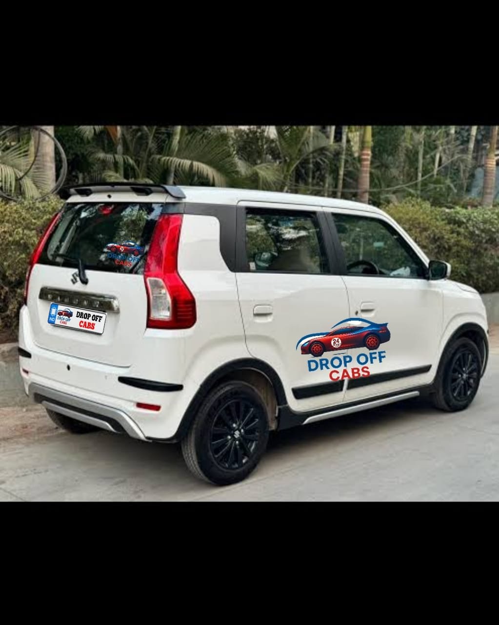 Tempo Traveller Taxi